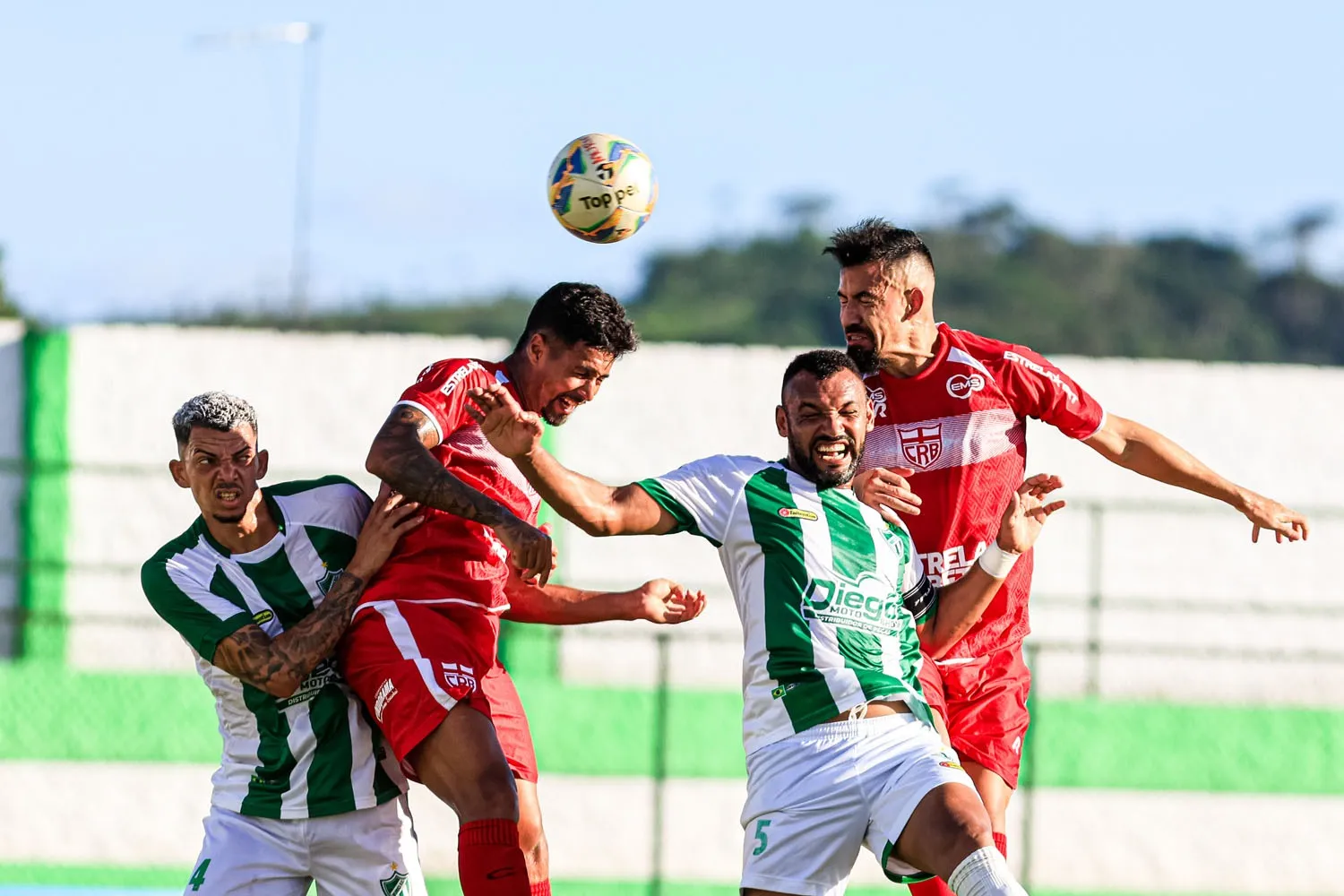 Imagem ilustrativa da imagem CRB vence o Murici de virada e leva vantagem na semifinal do Alagoano